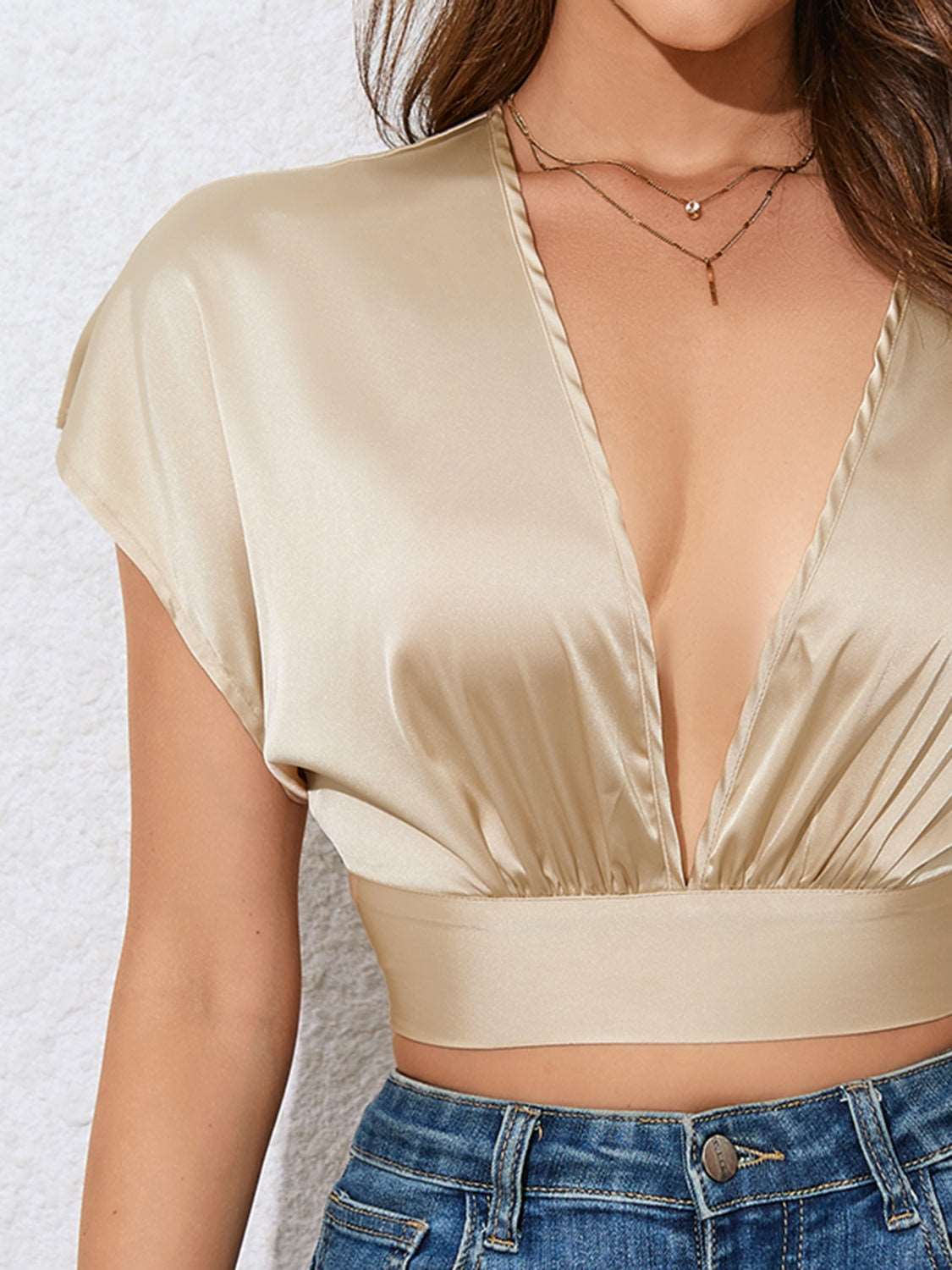 crop top backless