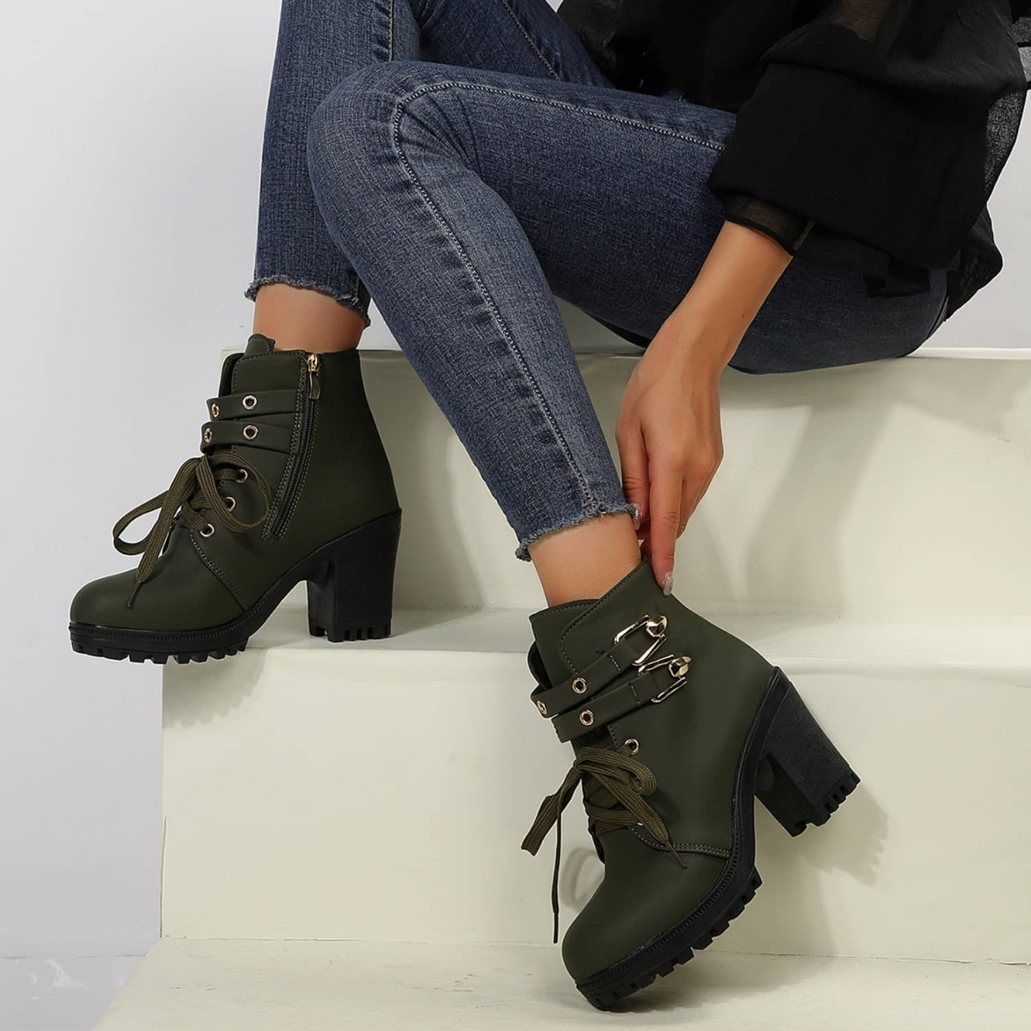 women's chunky heel combat boots