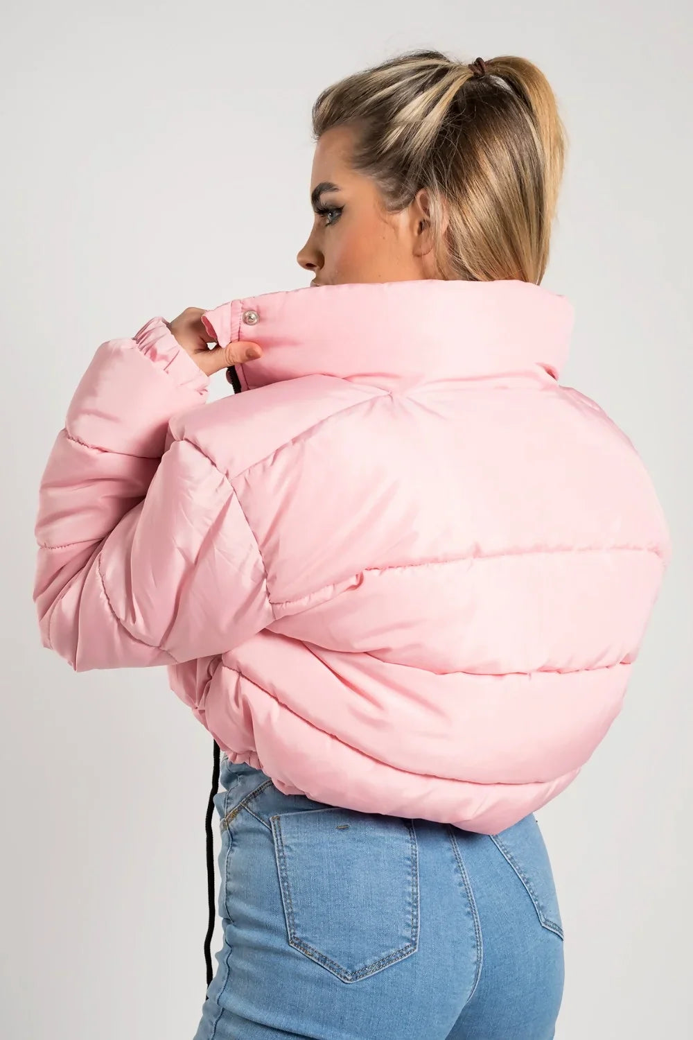 women's cropped puffer jacket