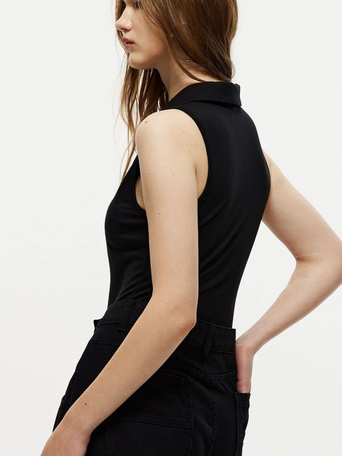 black sleeveless bodysuit