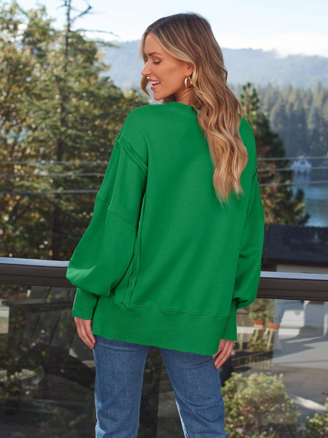 round neck sweatshirt